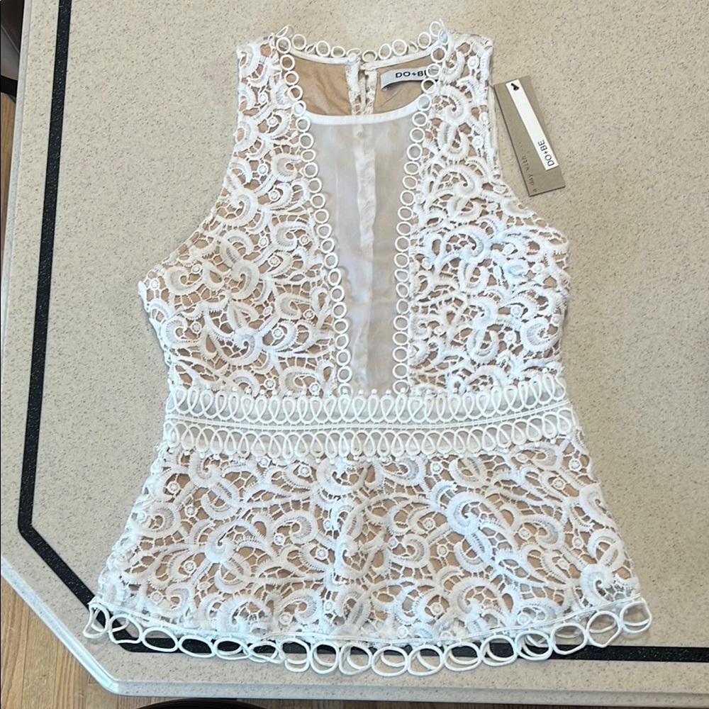 Do+Be White Lace Peplum Sleeveless Top
